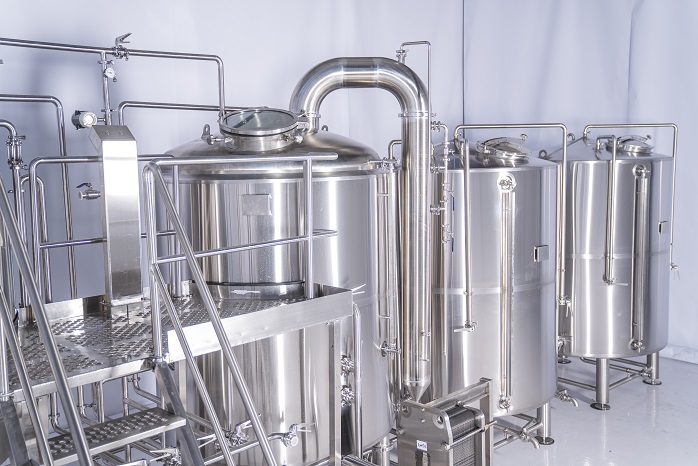 山東天泰<a href=http://www.toteng.com.cn/ target=_blank class=infotextkey>啤酒設備</a>-煮沸鍋